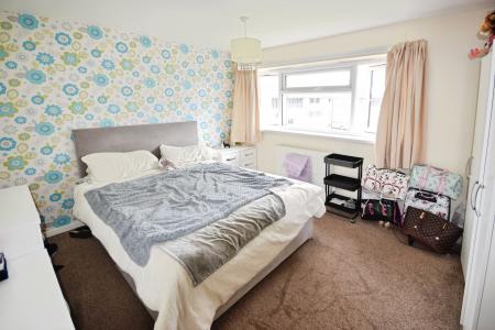 3 bedroom Semi-detached house for sale in Grunnill Close, Skegness, PE25