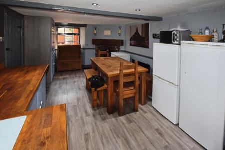 4 bedroom Terraced House for sale in Barkham Street, Wainfleet All Saints, PE24