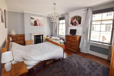 4 bedroom Terraced House for sale in Barkham Street, Wainfleet All Saints, PE24