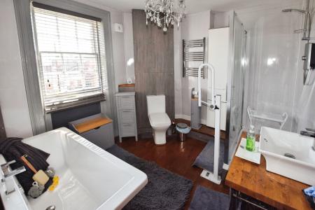 4 bedroom Terraced House for sale in Barkham Street, Wainfleet All Saints, PE24