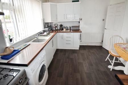 2 bedroom Bungalow for sale in Lyndhurst Avenue, Skegness, PE25