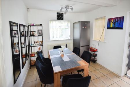 3 bedroom Semi-detached house for sale in Lincoln Green, Skegness, PE25