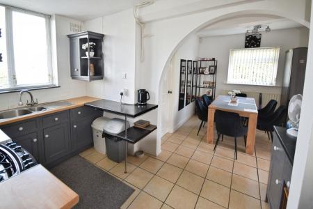 3 bedroom Semi-detached house for sale in Lincoln Green, Skegness, PE25