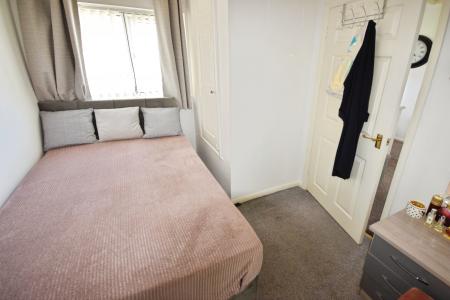 3 bedroom Semi-detached house for sale in Lincoln Green, Skegness, PE25