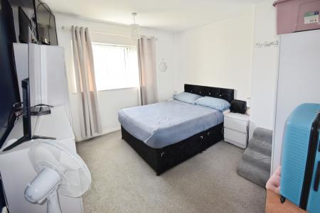 3 bedroom Semi-detached house for sale in Lincoln Green, Skegness, PE25