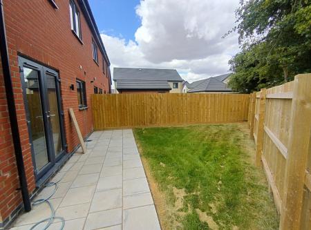 3 bedroom End of terrace house for sale in Lumley Fields, Skegness, PE25