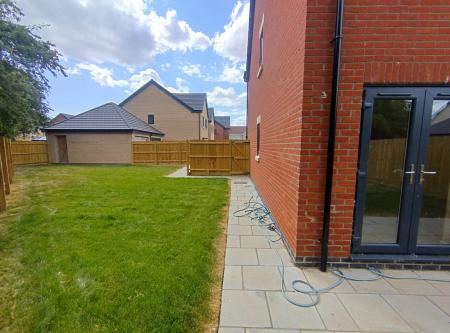 3 bedroom End of terrace house for sale in Lumley Fields, Skegness, PE25