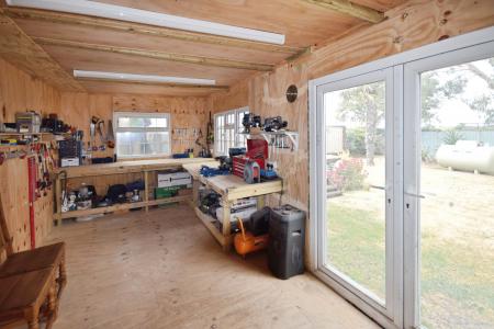 4 bedroom Bungalow for sale in Spilsby Road, Wainfleet All Saints, PE24