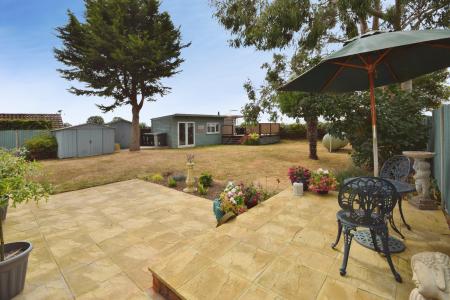 4 bedroom Bungalow for sale in Spilsby Road, Wainfleet All Saints, PE24