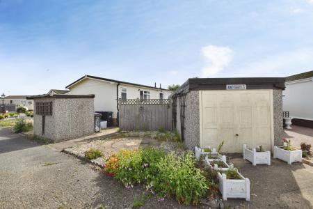 3 bedroom Park home for sale in Kingfisher Drive, Skegness, PE25
