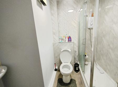 2 bedroom Flat for sale in Manor Court, Roman Bank, Skegness, PE25