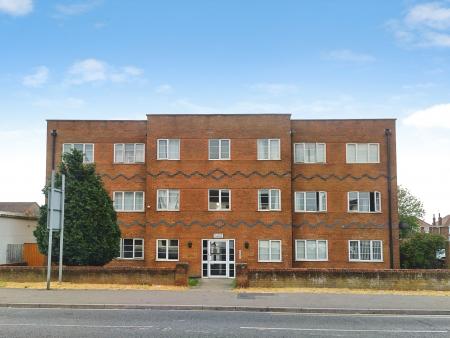 Manor Court, Roman Bank, Skegness, PE25