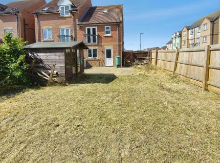 2 bedroom Town house for sale in Rose Grove, Mablethorpe, LN12