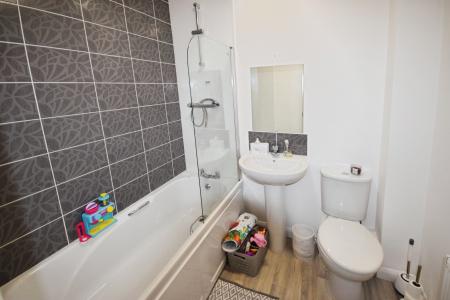 3 bedroom Terraced House for sale in Churchill Avenue, Skegness, PE25