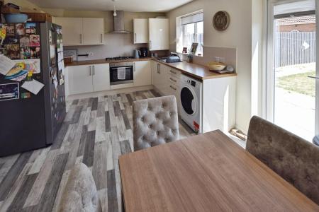 3 bedroom Terraced House for sale in Churchill Avenue, Skegness, PE25