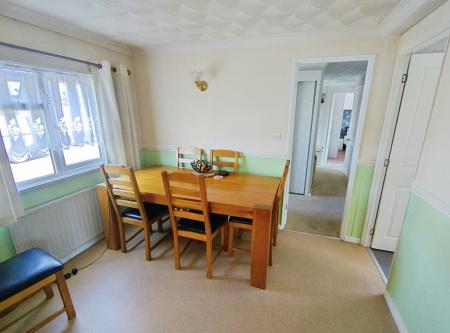 2 bedroom Park home for sale in Kingfisher Drive, Skegness, PE25