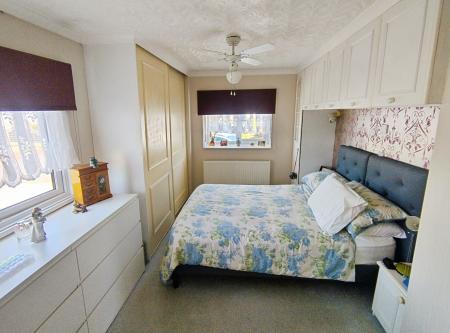 2 bedroom Park home for sale in Kingfisher Drive, Skegness, PE25