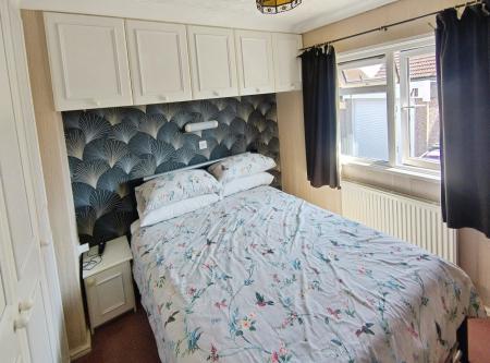 2 bedroom Park home for sale in Kingfisher Drive, Skegness, PE25