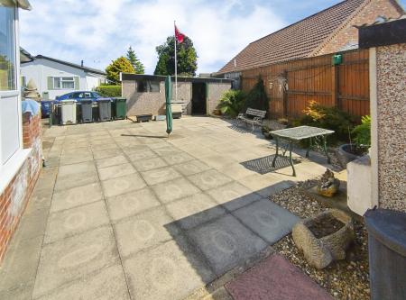 2 bedroom Park home for sale in Kingfisher Drive, Skegness, PE25