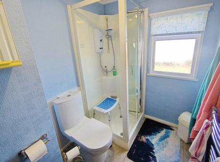 2 bedroom Park home for sale in Kingfisher Drive, Skegness, PE25