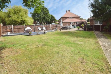 3 bedroom Maisonette for sale in Barnes Crescent, Skegness, PE25