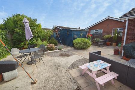 2 bedroom Detached bungalow for sale in Field Lane, Friskney, PE22