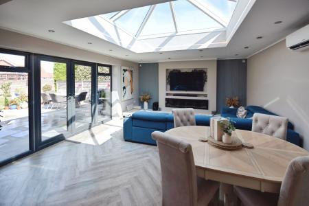 4 bedroom Bungalow for sale in Church Lane, Skegness, PE25