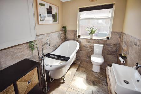4 bedroom Bungalow for sale in Church Lane, Skegness, PE25