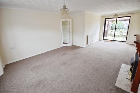 3 bedroom Bungalow for sale in Millers Way, Alford, LN13