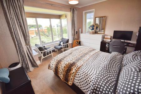 3 bedroom Bungalow for sale in Sea Road, Chapel St Leonards, PE24