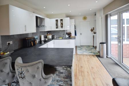 3 bedroom Bungalow for sale in Sea Road, Chapel St Leonards, PE24