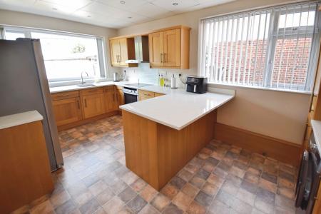 4 bedroom Semi-detached house for sale in Drummond Road, Skegness, PE25
