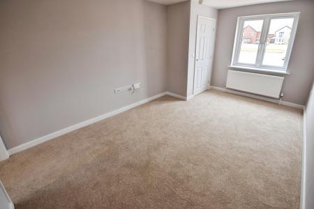 2 bedroom Semi-detached house for sale in Lumley Fields, Skegness, PE25