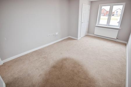 2 bedroom Semi-detached house for sale in Lumley Fields, Skegness, PE25