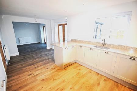 5 bedroom Detached house for sale in Lumley Fields, Skegness, PE25