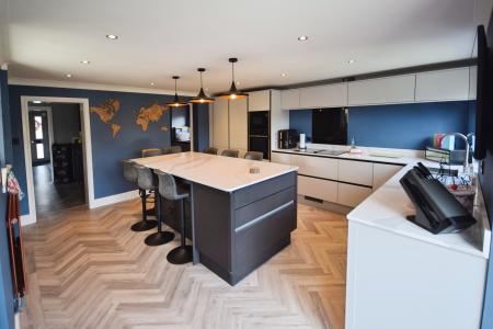 3 bedroom Detached house for sale in Beresford Avenue, Skegness, PE25