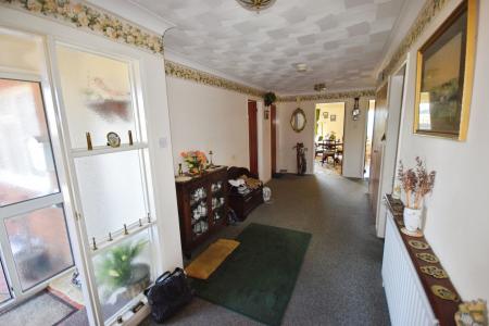 3 bedroom Bungalow for sale in Church Lane, Skegness, PE25