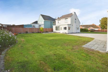 3 bedroom Detached house for sale in South Road, Chapel St Leonards, PE24