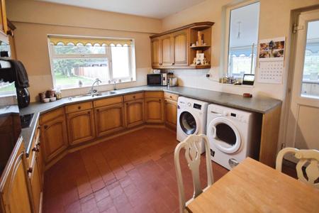 2 bedroom Detached bungalow for sale in Wainfleet Road, Irby In The Marsh, PE24