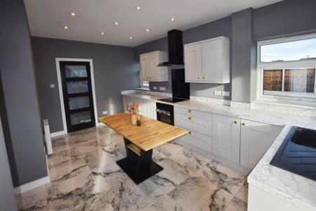 3 bedroom Detached house for sale in South Road, Chapel St. Leonards, PE24