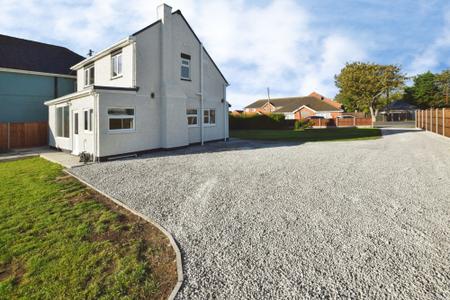 3 bedroom Detached house for sale in South Road, Chapel St. Leonards, PE24
