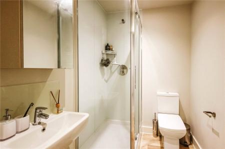 1 bedroom Studio flat to let in Grove Road, Weston-super-Mare