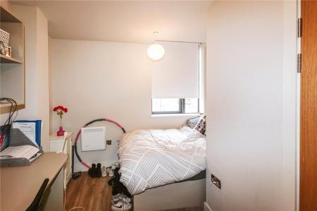 5 bedroom Flat to let in Wadham Street, Weston-super-Mare