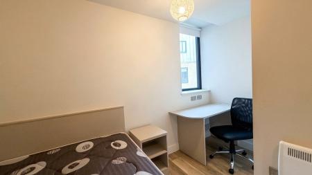 5 bedroom Flat to let in Wadham Street, Weston-super-Mare