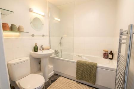 2 bedroom Flat to let in Highbridge Quay, Highbridge