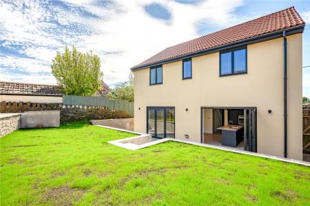 3 bedroom Detached house to let in Coronation Road, Bleadon