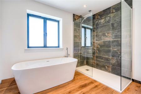 3 bedroom Detached house to let in Coronation Road, Bleadon