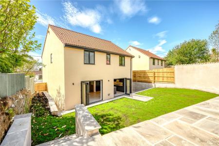 3 bedroom Detached house to let in Coronation Road, Bleadon