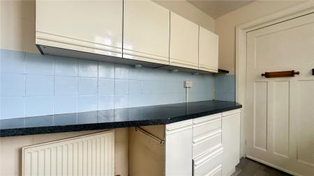 3 bedroom Semi-detached house to let in Burnham Road, Highbridge