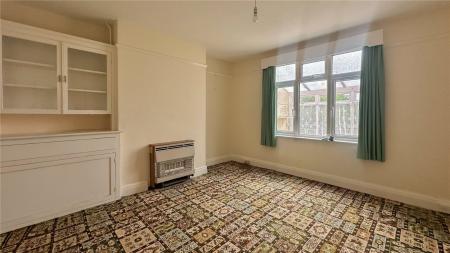 3 bedroom Semi-detached house to let in Burnham Road, Highbridge